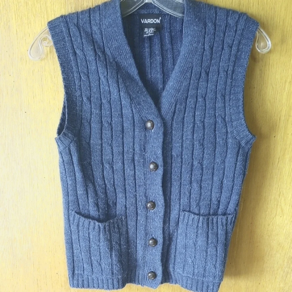 Vardon Large Blue Sleeveless Cardigan Sweater Vest, V Neck, Buttons, Pockets